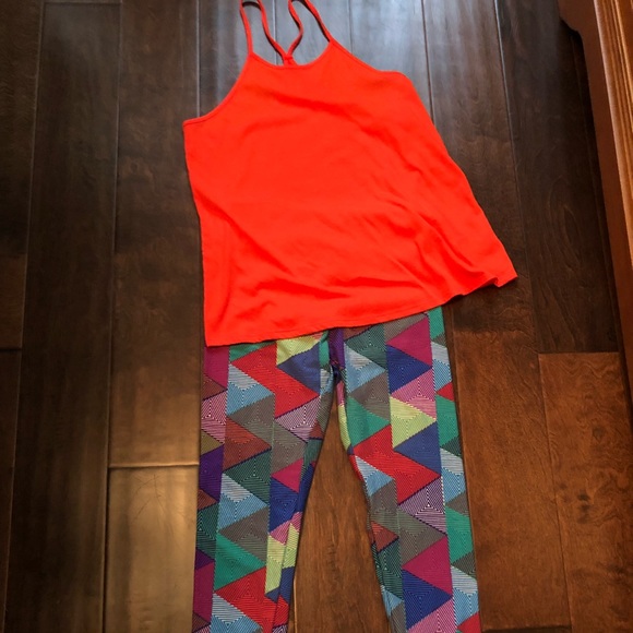 LuLaRoe Pants - MAKE AN OFFER!!!  LuLaRoe OS Leggings